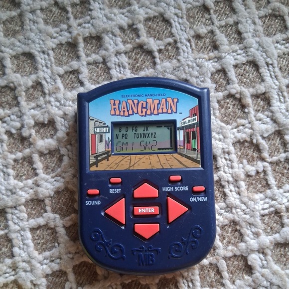 Vintage 1995 Milton Bradley‎ Electronic Hand Held Hangman Game Tested & Works - Picture 1 of 6
